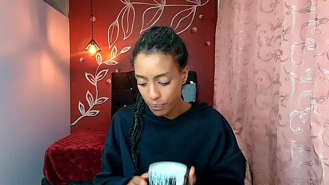 Zia Green online show from January 7, 2025, 3:33 pm