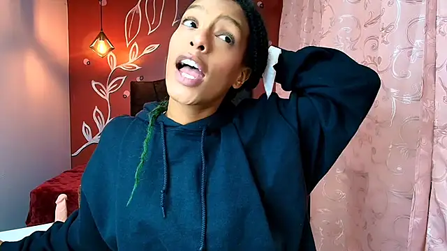 Zia Green online show from January 14, 2025, 12:03 pm