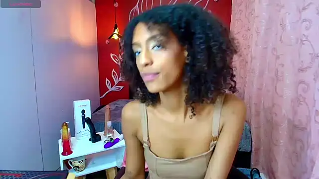 Zia Green online show from March 7, 2025, 3:18 pm