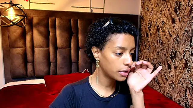 Snapshot of Zia_Green chatting on May 7, 2026, 12:21 pm Zia Green online show from May 7, 2026, 12:21 pm
