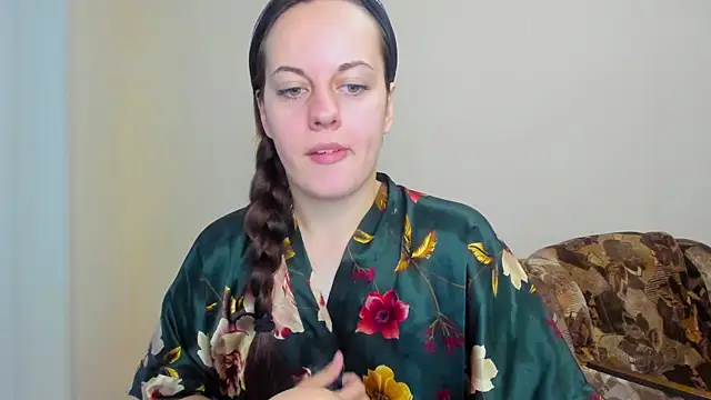 Sabrina Lavv online show from September 11, 2025, 2:28 pm