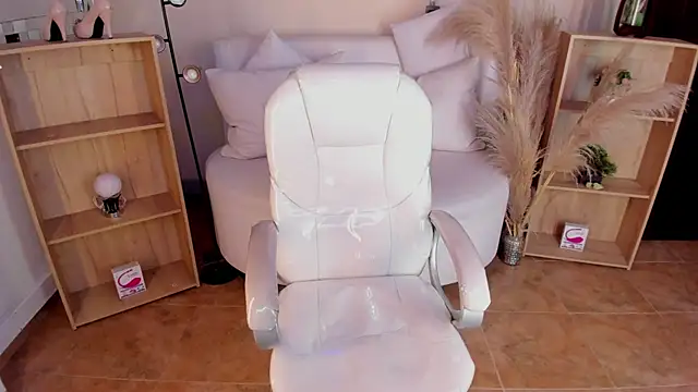 Amy Kiitty  online show from December 26, 2024, 7:16 pm