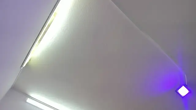 Amy Kiitty  online show from September 18, 2025, 12:51 pm