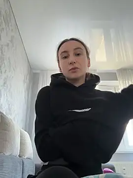 Snapshot of viviandaimond1 chatting on October 2, 2025, 9:49 am viviandaimond1 online show from October 2, 2025, 9:49 am