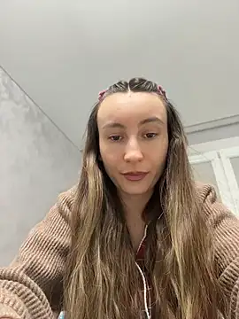 viviandaimond1 online show from April 26, 2026, 5:54 pm