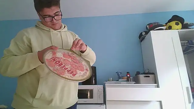 sorolla12 online show from March 12, 2026, 1:50 pm