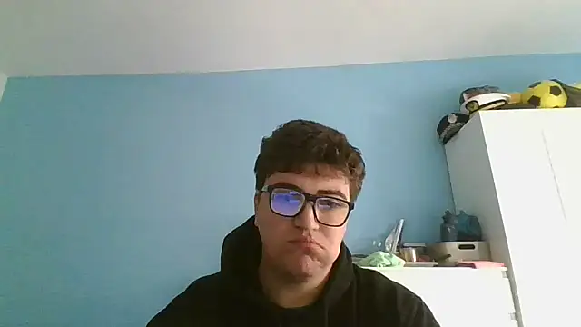 Snapshot of sorolla12 chatting on April 14, 2026, 9:48 am sorolla12 online show from April 14, 2026, 9:48 am