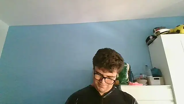 Snapshot of sorolla12 chatting on April 18, 2026, 11:03 am sorolla12 online show from April 18, 2026, 11:03 am