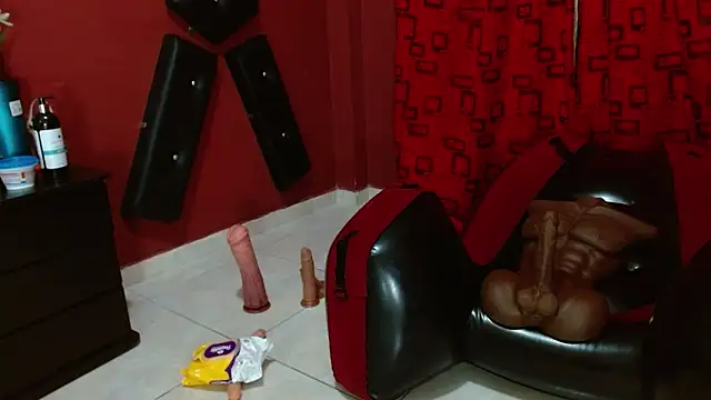 Snapshot of KarinaSimonz chatting on January 26, 2025, 7:41 pm KarinaSimonz online show from January 26, 2025, 7:41 pm