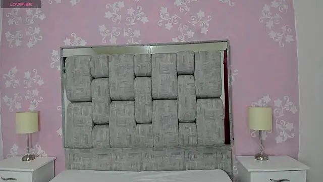 Snapshot of KarinaSimonz chatting on March 5, 2025, 7:38 pm KarinaSimonz online show from March 5, 2025, 7:38 pm