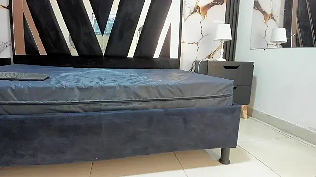 Snapshot of KarinaSimonz chatting on October 9, 2025, 7:12 pm KarinaSimonz online show from October 9, 2025, 7:12 pm