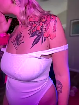 GoldieBakeman online show from October 30, 2025, 3:57 pm