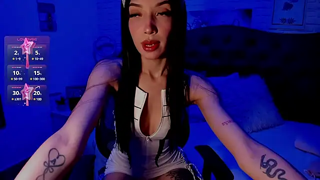  Chartlotte online show from December 6, 2024, 6:28 pm