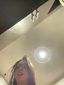  Chartlotte online show from October 4, 2025, 2:09 am