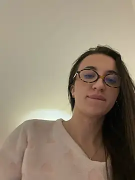 Lorennameliyy online show from April 23, 2026, 3:14 pm