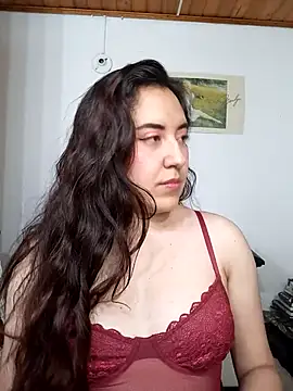 Emi chik online show from October 10, 2025, 11:20 am