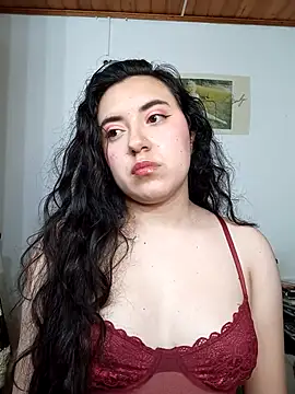 Emi chik online show from November 28, 2025, 11:02 am