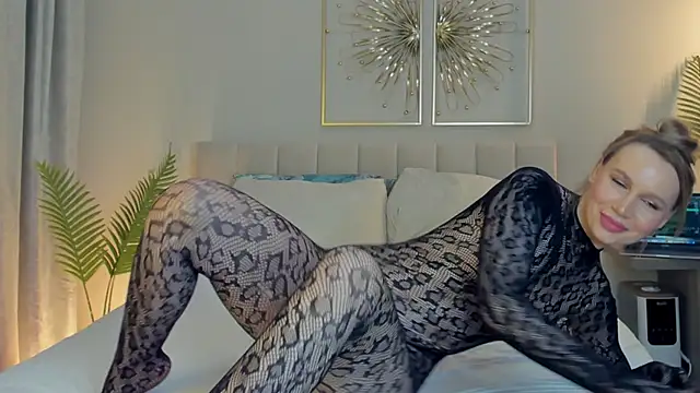    Cindy    online show from January 12, 2025, 6:49 pm