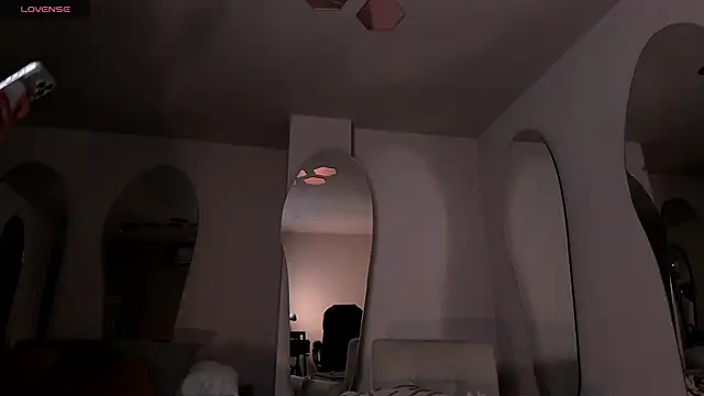 Snapshot of KatieNolan_1 chatting on March 26, 2026, 7:19 pm KatieNolan 1 online show from March 26, 2026, 7:19 pm