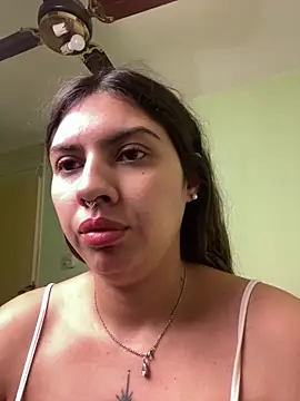 Argentiiniita online show from April 11, 2026, 8:35 pm