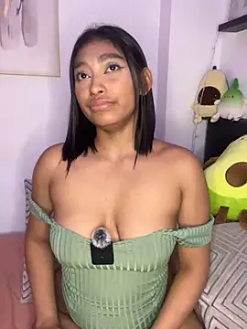 Snapshot of Isabella_fasilier chatting on January 3, 2025, 4:44 am Isabella fasilier online show from January 3, 2025, 4:44 am