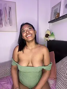 Snapshot of Isabella_fasilier chatting on January 19, 2025, 6:53 am Isabella fasilier online show from January 19, 2025, 6:53 am