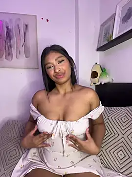 Snapshot of Isabella_fasilier chatting on March 14, 2025, 12:10 am Isabella fasilier online show from March 14, 2025, 12:10 am
