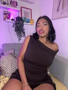 Snapshot of Isabella_fasilier chatting on February 18, 2026, 12:39 am Isabella fasilier online show from February 18, 2026, 12:39 am