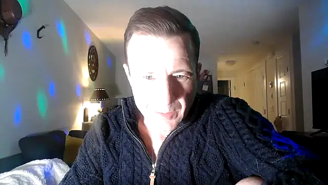 Chrisyyc69eqt online show from February 7, 2026, 6:28 am