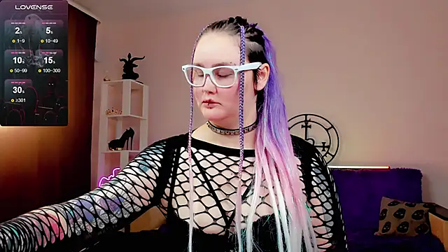 Snapshot of Emmybrightj_ chatting on December 8, 2024, 12:18 am Emmybrightj online show from December 8, 2024, 12:18 am
