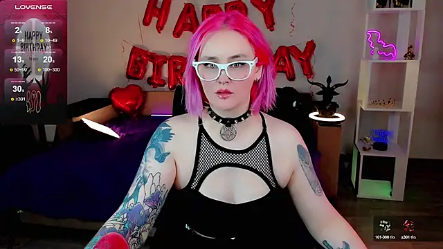 Snapshot of Emmybrightj_ chatting on February 6, 2025, 3:37 am Emmybrightj online show from February 6, 2025, 3:37 am