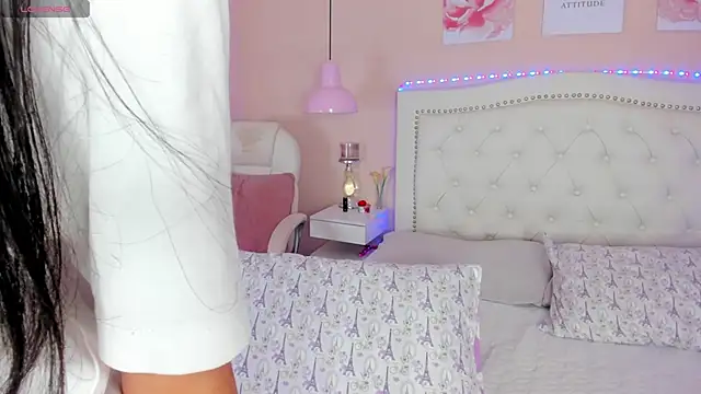 Ashley Evans18 online show from January 8, 2025, 11:43 am