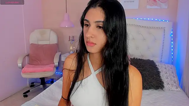 Ashley Evans18 online show from January 22, 2025, 11:56 am