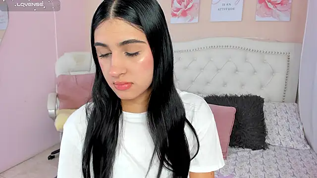 Ashley Evans18 online show from February 8, 2025, 11:55 am