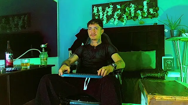 HannibalLester online show from June 12, 2026, 4:22 am