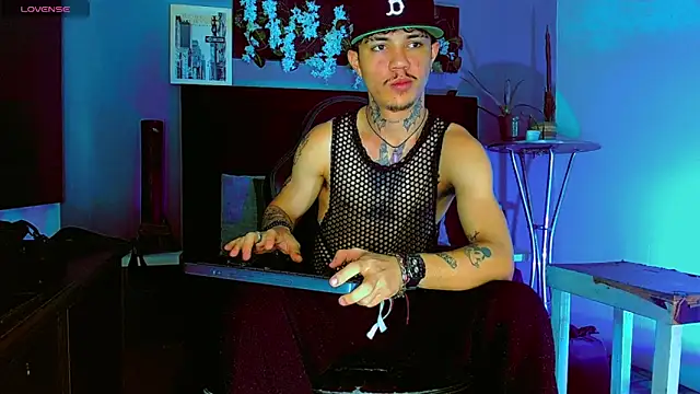 HannibalLester online show from June 21, 2026, 4:48 am