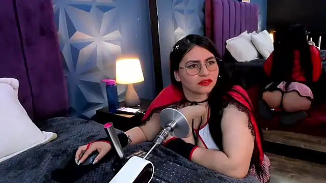 NicoleJonss online show from April 28, 2026, 3:11 am