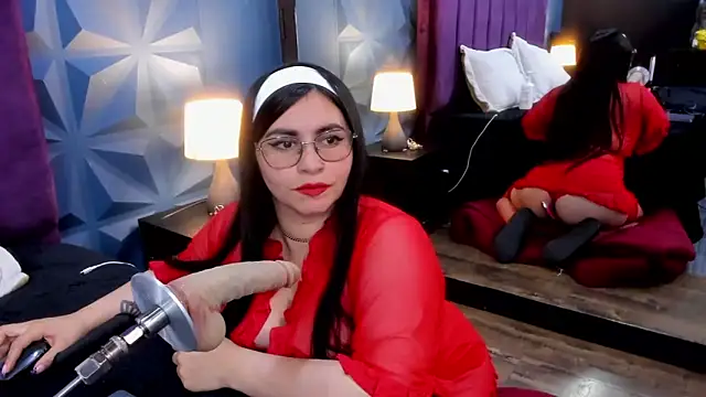 NicoleJonss online show from May 7, 2026, 3:01 am
