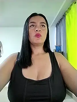 Snapshot of hailey85 chatting on February 16, 2026, 9:55 pm hailey85 online show from February 16, 2026, 9:55 pm