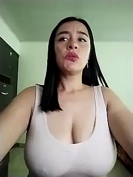 Snapshot of hailey85 chatting on March 9, 2026, 10:25 pm hailey85 online show from March 9, 2026, 10:25 pm