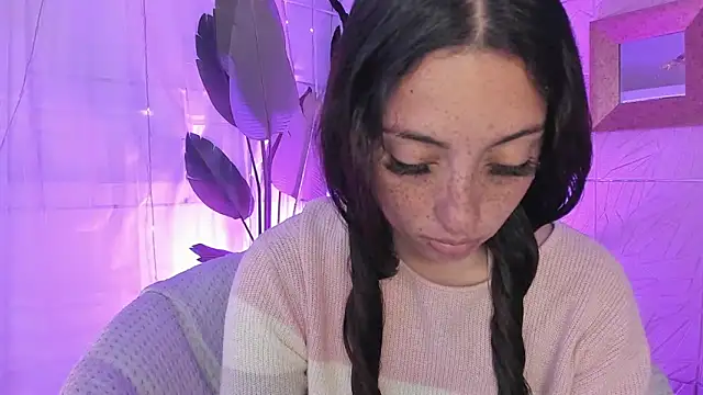 sadashi moon  online show from February 12, 2025, 12:37 am