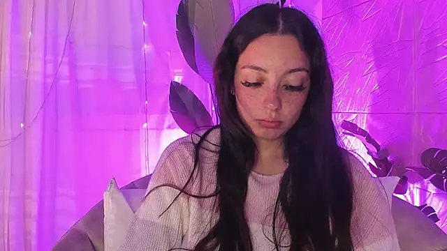 sadashi moon  online show from February 12, 2025, 7:13 am