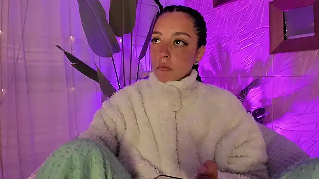 sadashi moon  online show from February 16, 2025, 6:54 am