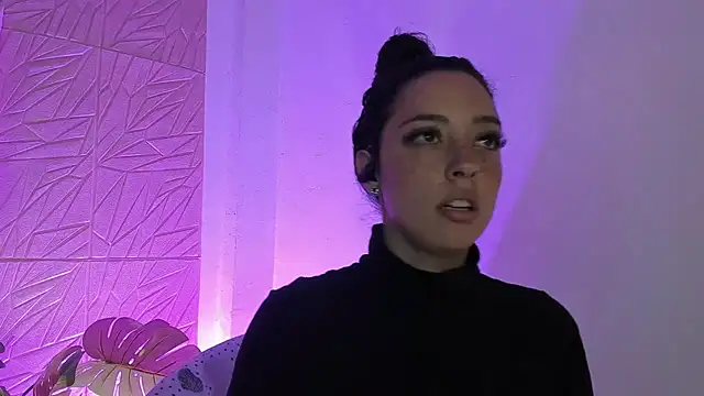 sadashi moon  online show from March 12, 2025, 12:53 am