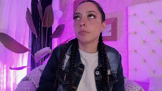 sadashi moon  online show from March 16, 2025, 12:23 am