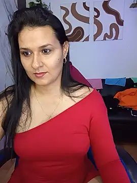 elena jonees online show from June 5, 2026, 8:36 pm