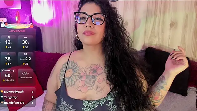 Snapshot of yoishat77 chatting on September 23, 2025, 3:53 am yoishat77 online show from September 23, 2025, 3:53 am