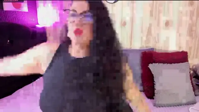 Snapshot of yoishat77 chatting on October 26, 2025, 2:50 am yoishat77 online show from October 26, 2025, 2:50 am