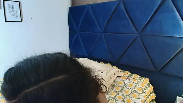 Snapshot of Akane_Uwu chatting on September 30, 2025, 6:02 pm Akane Uwu online show from September 30, 2025, 6:02 pm