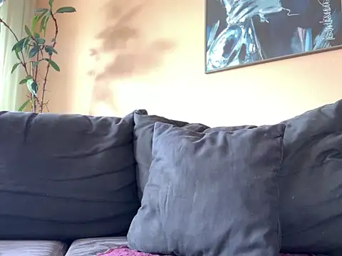 Bula94193 online show from September 27, 2025, 12:21 pm